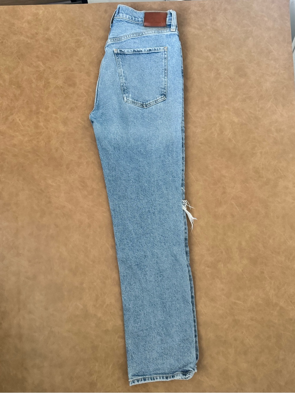 Citizens of Humanity Daphne Jeans 29 High Rise Distressed Straight Leg